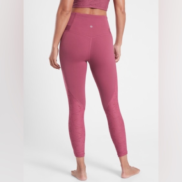 Athleta Luxe Mesh Lace 7/8 Tight Leggings Victorian Berry Pink Size XS - Picture 7 of 11